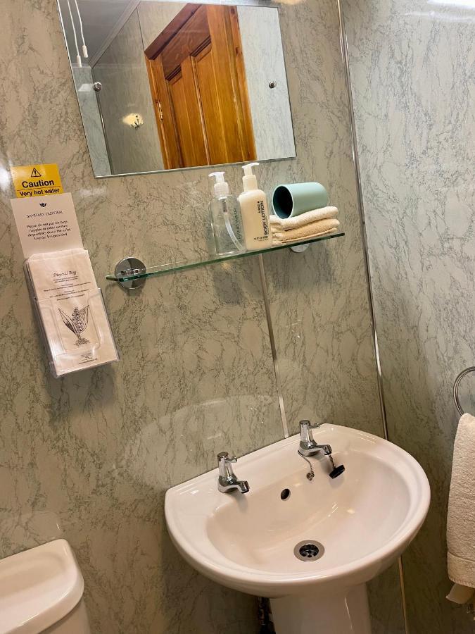 Sunset House Bed & Breakfast Newton Reigny Dış mekan fotoğraf